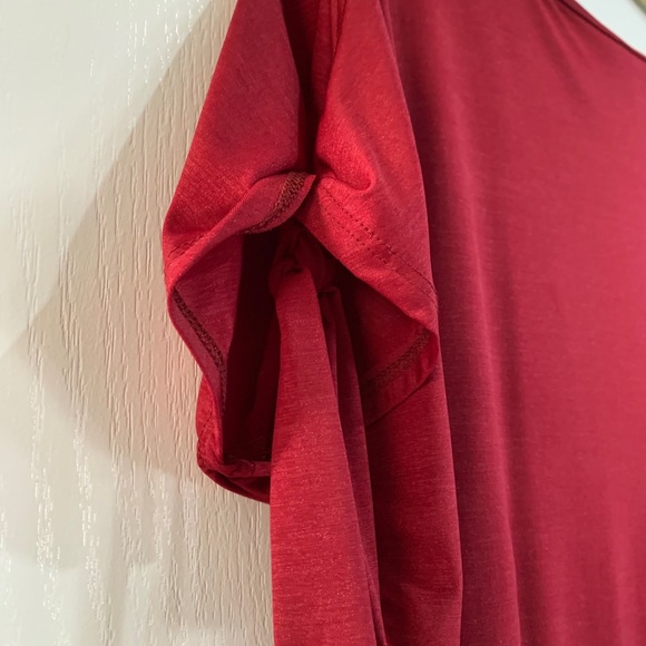 Red cold shoulder top. Worn a few times. Size S - Picture 2 of 3